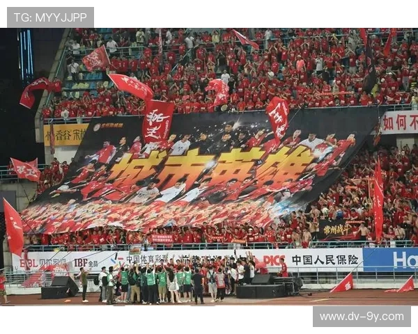 从球迷目光出发感受那一刻足球胜利的狂欢与心跳 从球迷目光出发感受那一刻足球胜利的狂欢与心跳